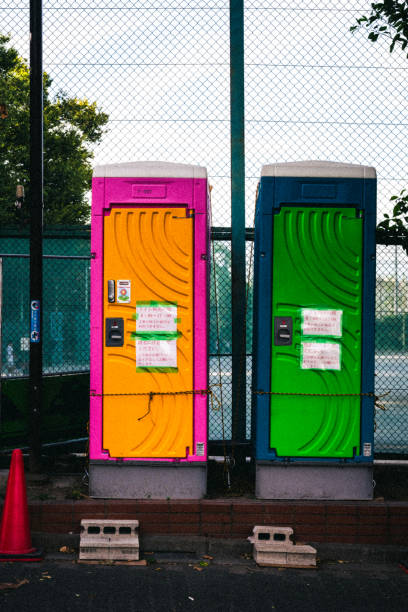 Best Porta potty rental near me  in Highland Heights, KY